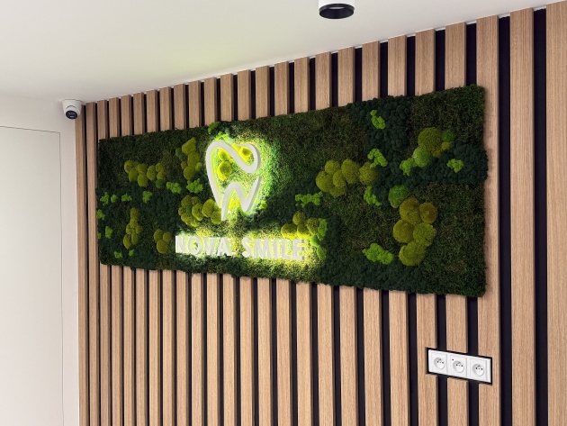 Osvětlené nápisy a 3D loga 